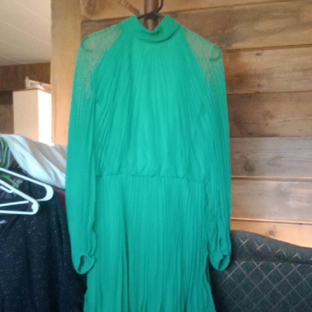 Lillie Rubin Vibrant Green Long Sleeve Dress